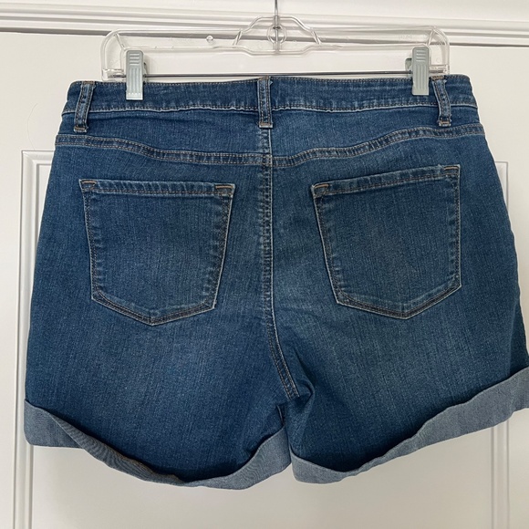 Distressed jean shorts, Size 10 - Picture 2 of 3